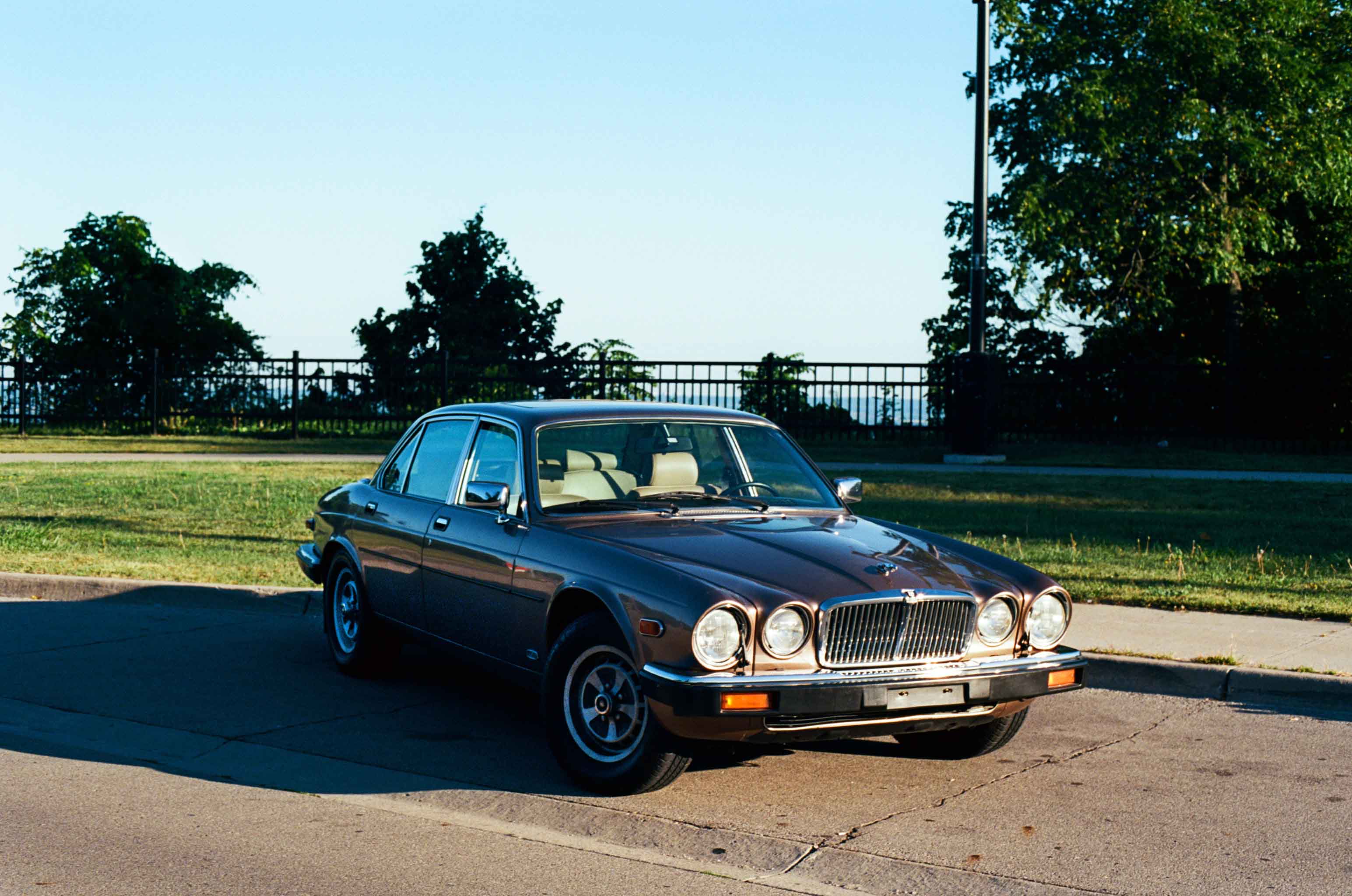 Brown Jaguar Vanden Plas XJ V12